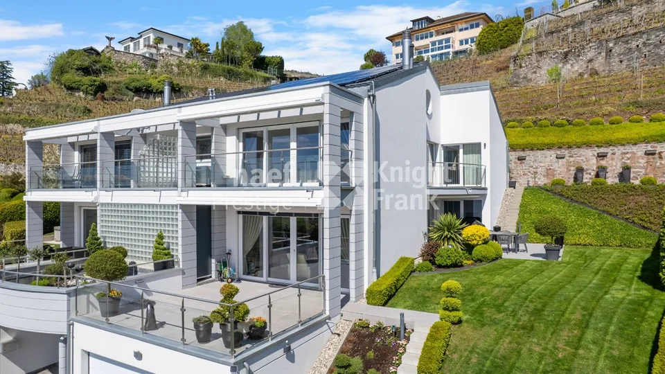 Zweifamilienhaus mit 7,5 Zimmern und Panoramablick auf den See in Montreux zum Verkauf