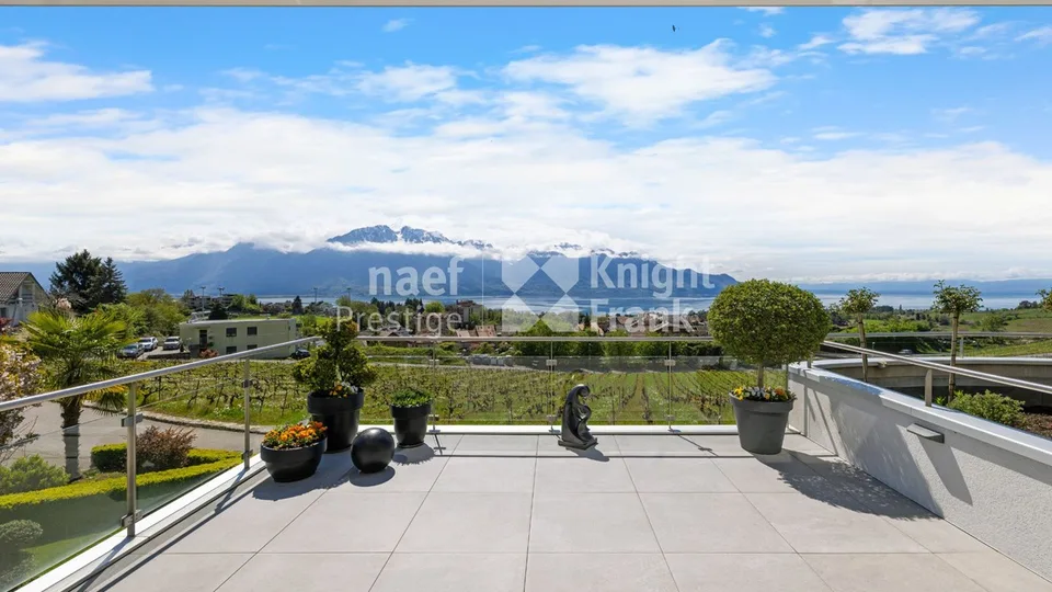 Maison jumelle de 7.5 pièces avec une vue panoramique sur le lac à vendre à Montreux