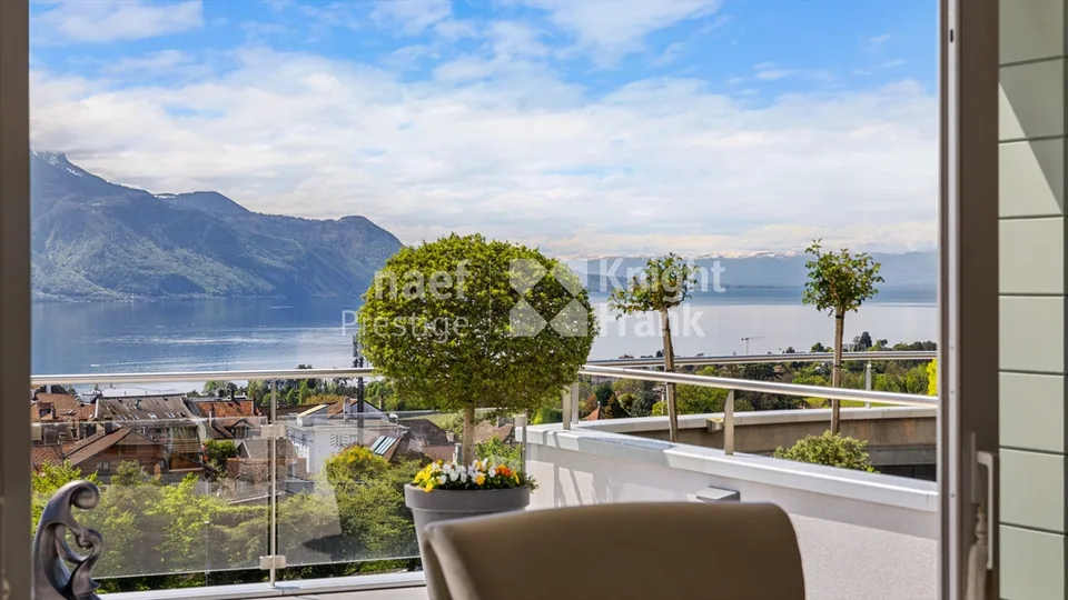Zweifamilienhaus mit 7,5 Zimmern und Panoramablick auf den See in Montreux zum Verkauf
