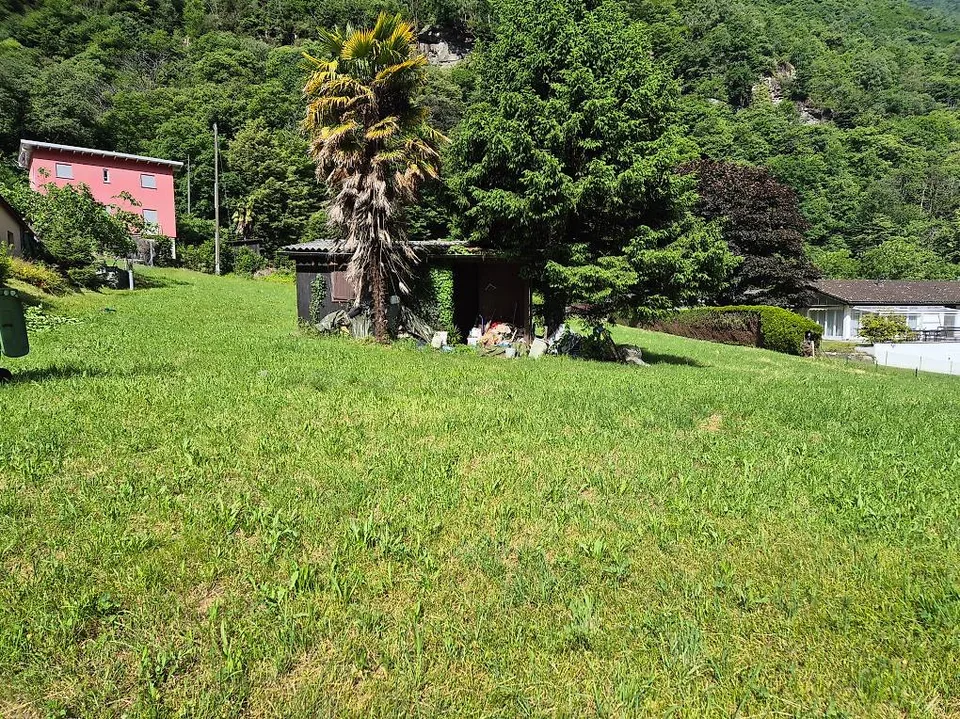 Iragna - Terreno edificabile R2