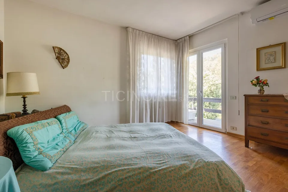 Villa con ampio giardino ? a pochi minuti dal confine italo-svizzero – foto 10 di 13