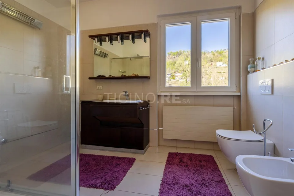 Villa con ampio giardino ? a pochi minuti dal confine italo-svizzero – foto 13 di 13
