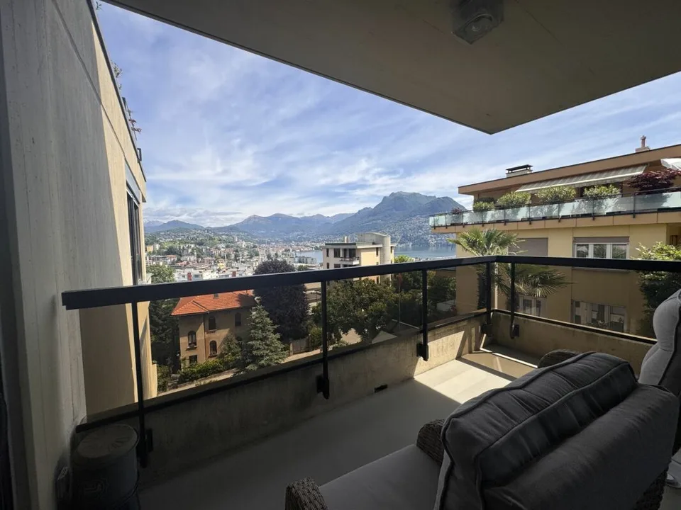 PARADIS | 6 pièces avec terrasse de 109 m2 et vue panoramique sur le lac de Lugano et le golfe de Lugano – photo 6 sur 7
