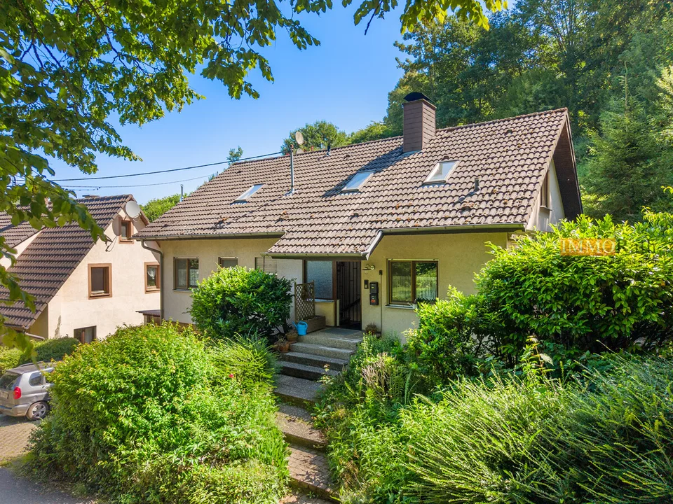 IMMORath.de Zweifamilienhaus in naturnaher Lage mit großzügigem Grun – Foto 12 von 13