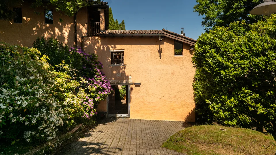 Maison Barnino: maison de campagne historique entre les collines de Lugano