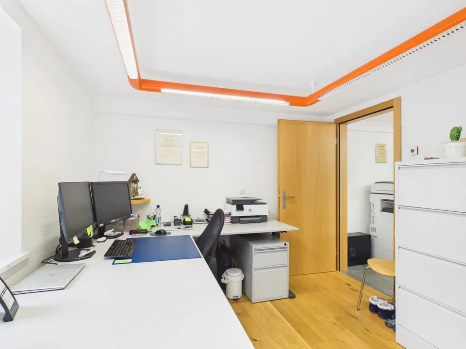Space for ideas - practice, office or stylish apartment – photo 7 of 14
