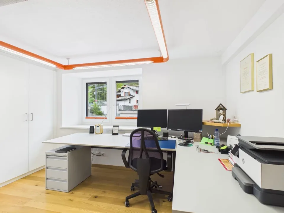Space for ideas - practice, office or stylish apartment – photo 6 of 14