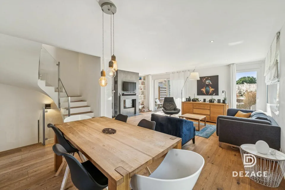 Maison moderne de 2016 : piscine, calme absolu, et proximité de Versoix et Coppet