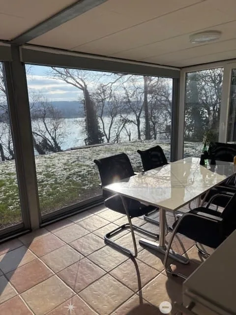 Stilvolle 7-Zimmer-Villa mit Seesicht in Biel kaufen