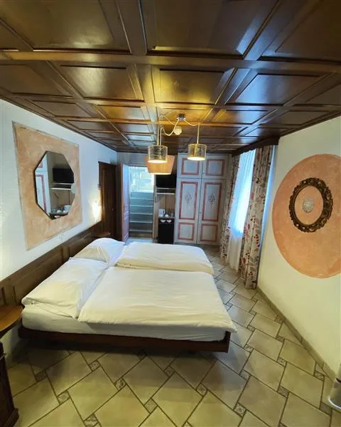 Intragna: Albergo 23 locali