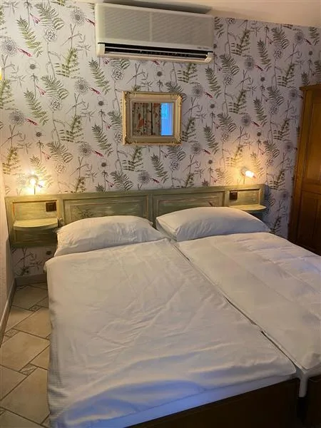 Intragna: Albergo 23 locali