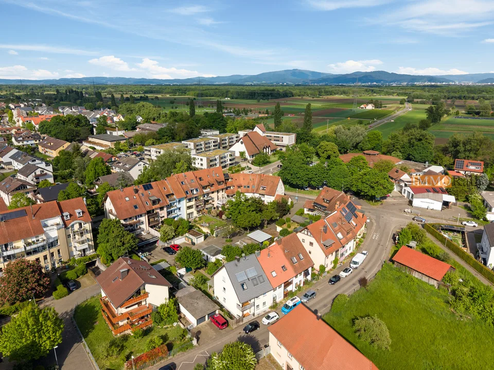 IMMORath.de - Appartement avec deux salles de bain et parking souterrain à Fribourg