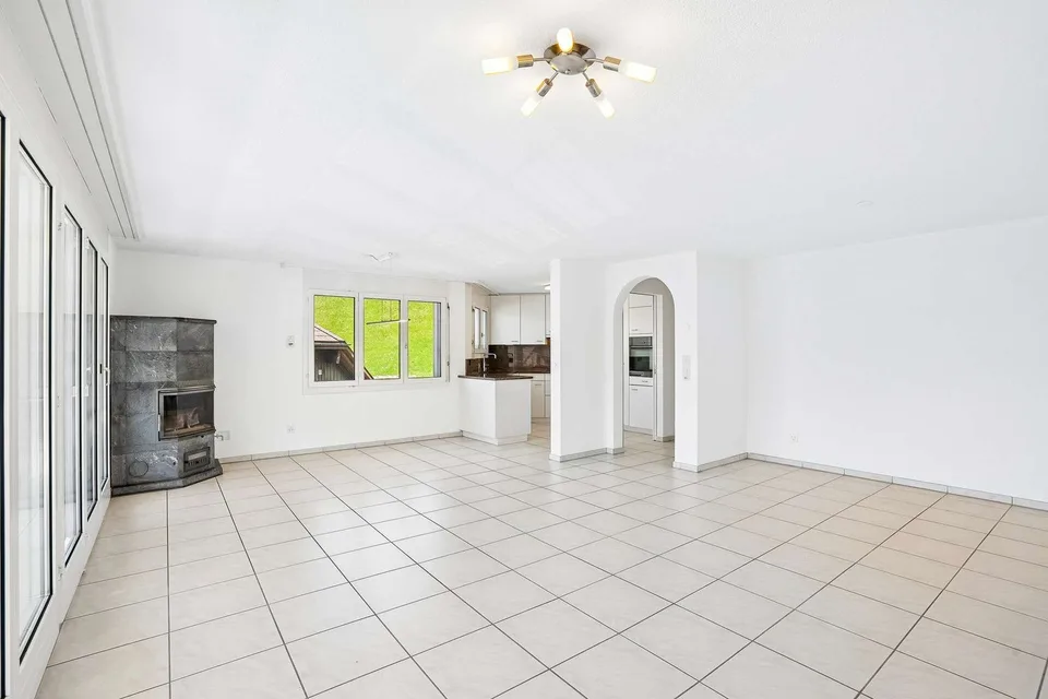 RESERVIERT: Logenplatz am Ägerisee: grandiose Seesicht und 129 m² Balkon-/Aussenfläche