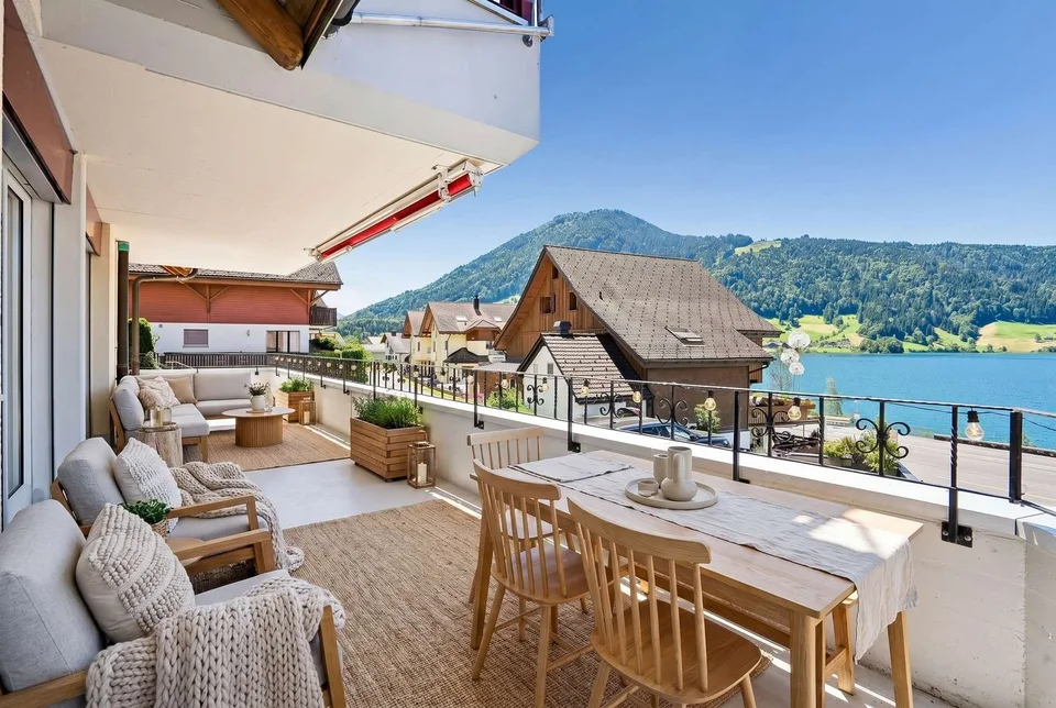 Logenplatz am Ägerisee: grandiose Seesicht und 129 m² Balkon-/Aussenfläche – Foto 6 von 14