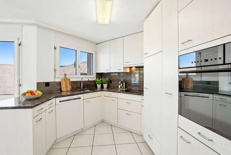 Logenplatz am Ägerisee: grandiose Seesicht und 129 m² Balkon-/Aussenfläche – Foto 8 von 14