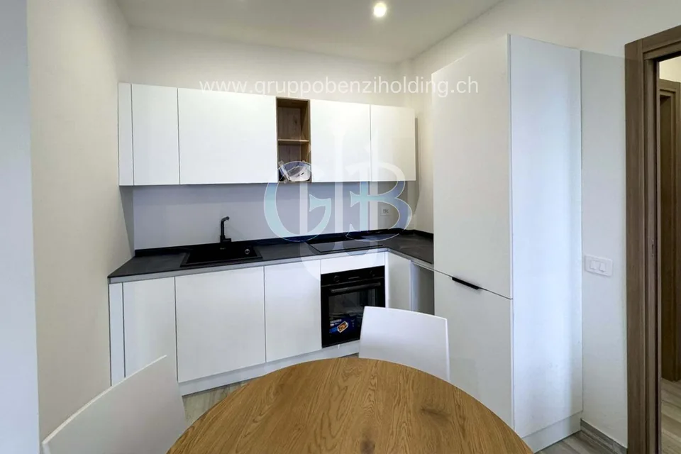 Achat direct du constructeur - Ponte Tresa (Italie), Cadegliano-Viconago – photo 14 sur 15