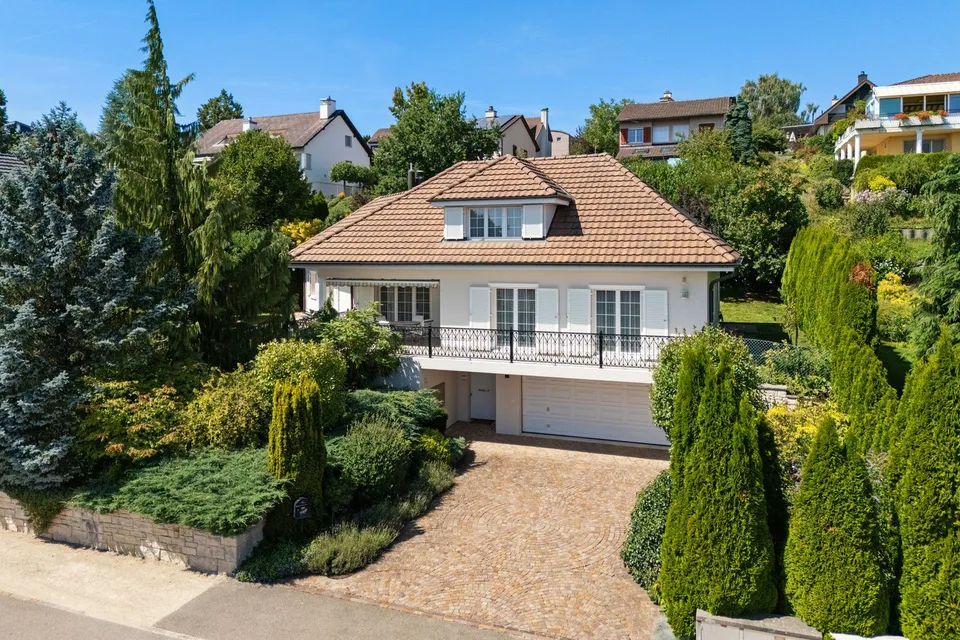 Exklusive 8-Zimmer-Villa in ruhiger Lage von Stetten
