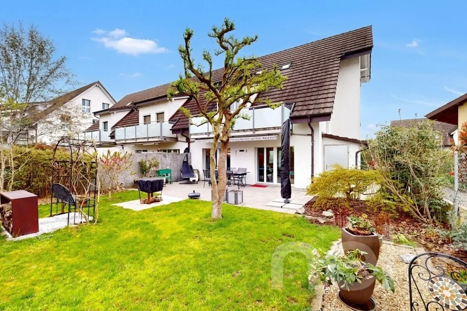 Casa a schiera moderna 5.5 locali con giardino ad Aristau – foto 15 di 21