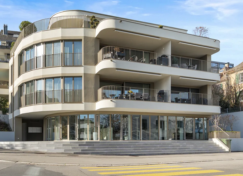 Gewerbe an Mühlebachstrasse 36: Ihr neuer Erfolgsstandort mit 3 Parkplätzen in Thalwil