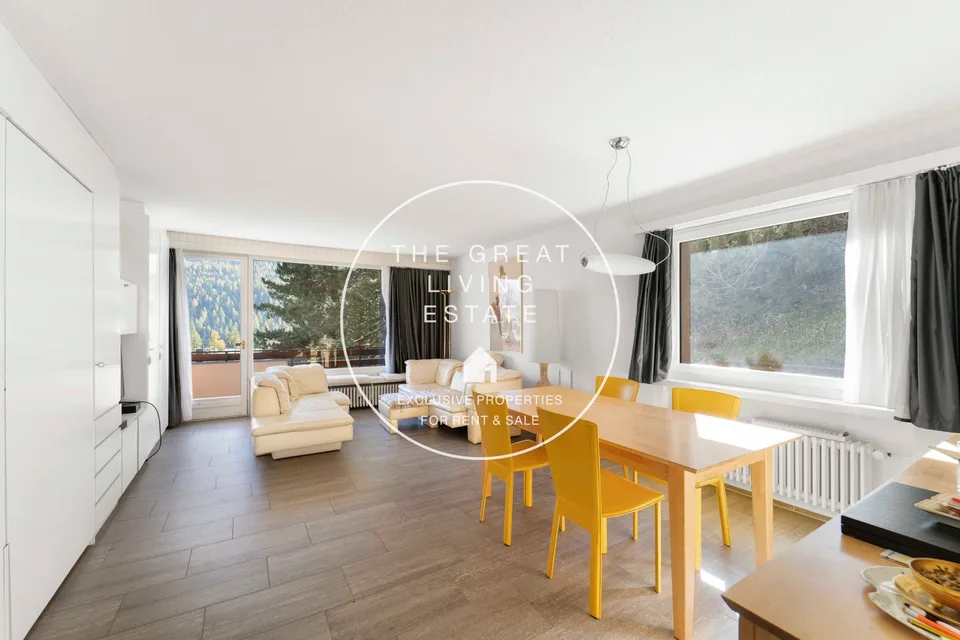 Modernes Apartment mit 2,5 Zimmern und Panoramablick in St. Moritz