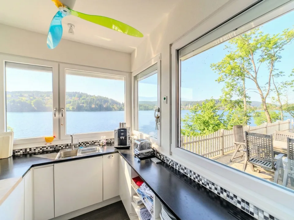 Rareté exclusive sur Titisee - Maison historique au bord du lac avec accès direct – photo 8 sur 13