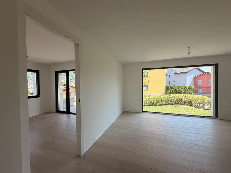 CANOBBIO - 4,5 LOKALE VÖLLIG RENOVIERTE, MIT GARTEN, TECHNOLOGIE UND KOMFORT – Foto 12 von 25