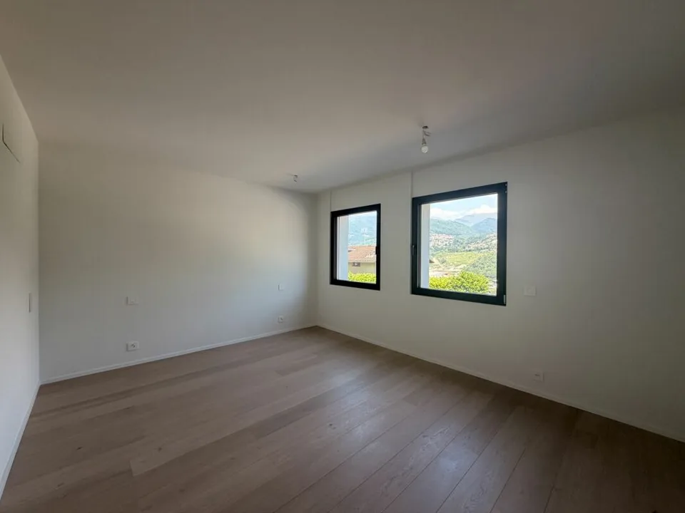 CANOBBIO - 4,5 LOKALE VÖLLIG RENOVIERTE, MIT GARTEN, TECHNOLOGIE UND KOMFORT – Foto 14 von 25