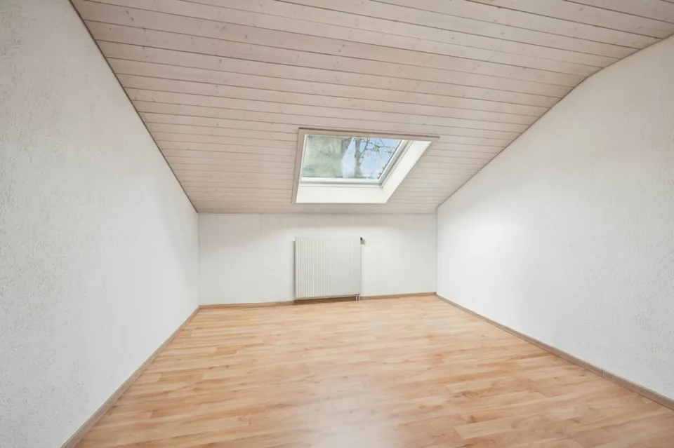 Wohnen auf zwei Ebenen - gemütliche 4.5-Zimmer-Maisonettewohnung – Foto 9 von 13
