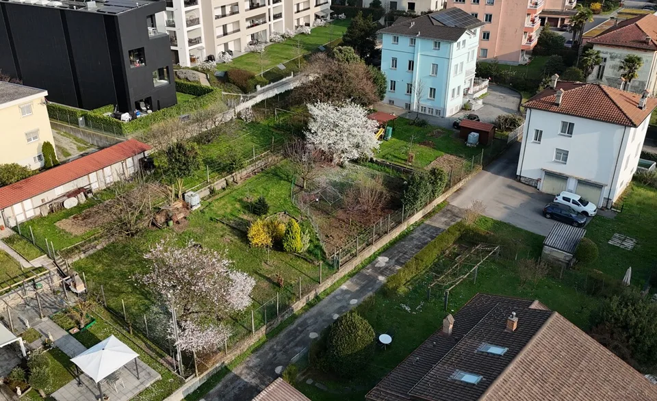 MENDRISIO ZENTRUM  VERKAUF IN EINEM BLOCK IMMOBILIENPaket MIT BAURECHT