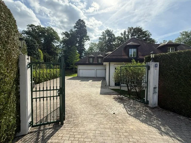 Proprietà magnifica in un'oasi verde a Losanna