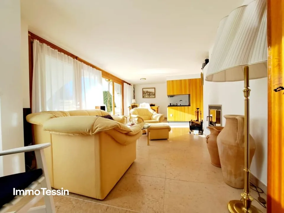 GELEGENHEIT: Fantastische neuwertige Designer Villa mit Pool, traumhaftem Garten & 100% Privacy zum Top Preis – Foto 9 von 13