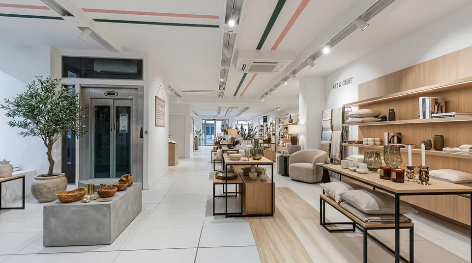 Lokal Gewerbeimmobilie von 698 m2 im Herzen von Lausanne