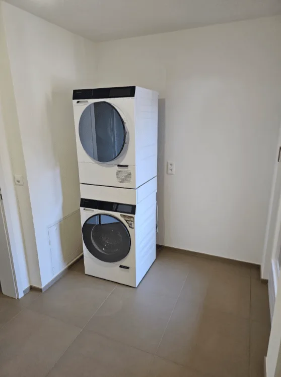 FIRST RENTAL: SPACIOUS 4.5-ROOM MAISONETTE IN RÜMLANG