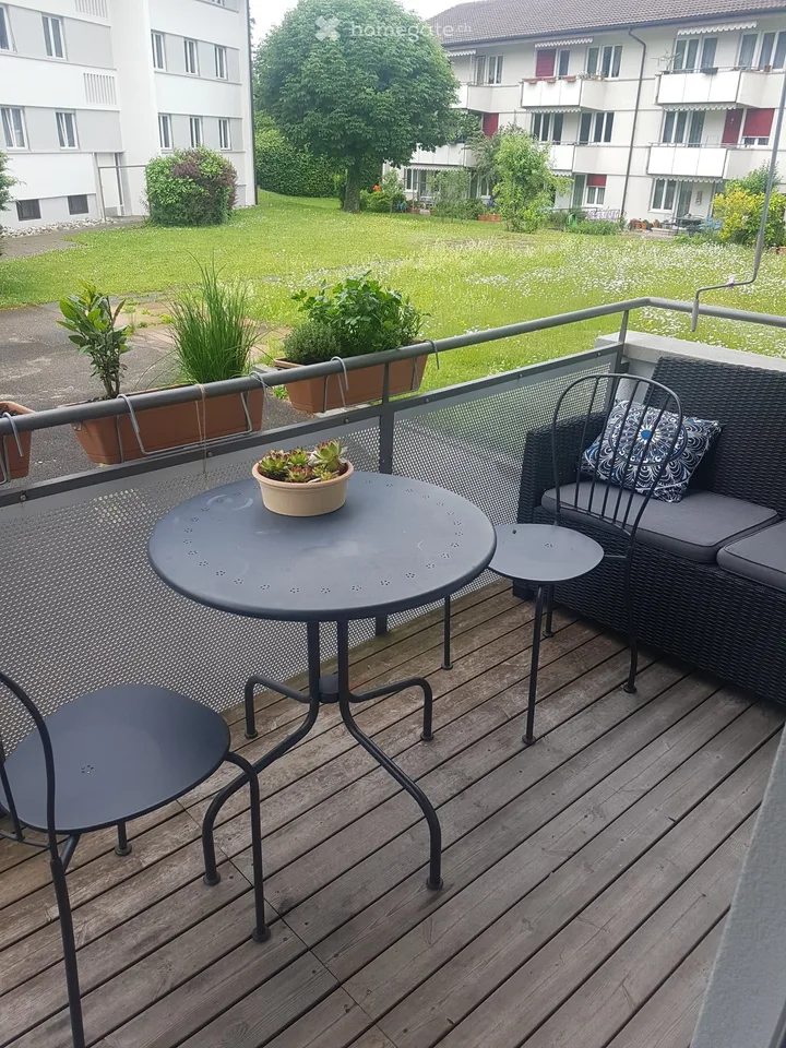 Recherche de locataire pour un appartement de 3,5 pièces avec garage