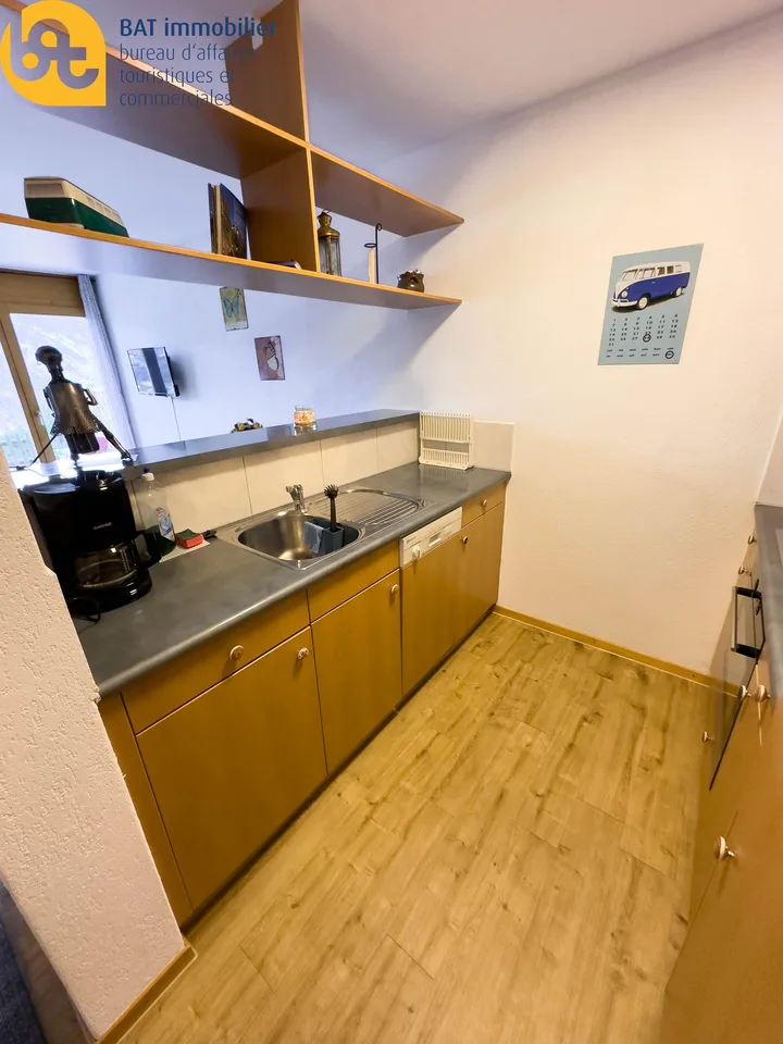 Carino appartamento con terrazza vicino a sentieri e funivie