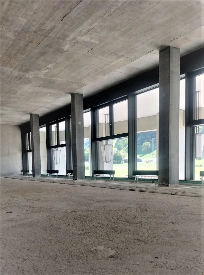 Spazi commerciali e uffici fino a 740m2 (Rohbau II)