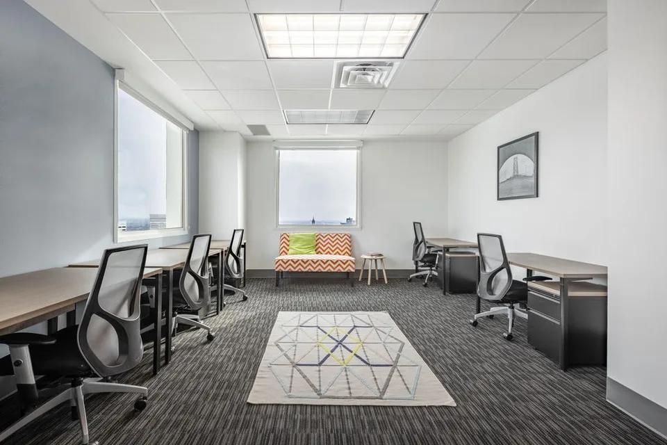 Ufficio privato per 10 a Regus City Flon