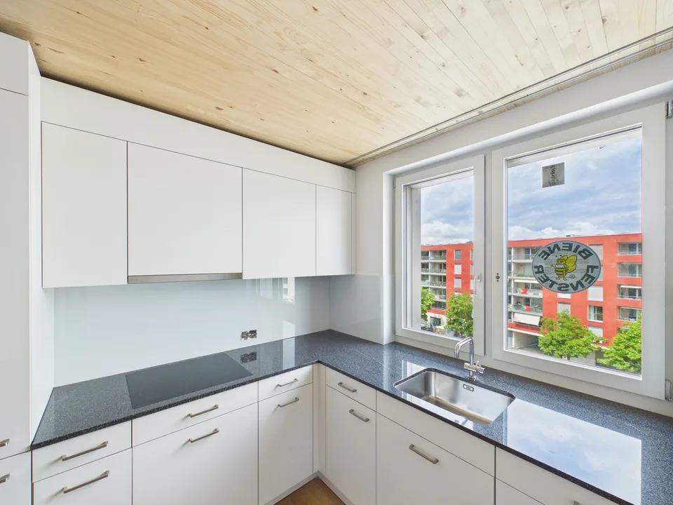 Sonnige Tage, angenehm kühle Wohnung - moderne 2.5-Zimmer-Neubauwohnung