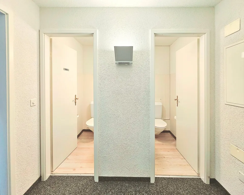 heller Büro- / Praxisraum – Foto 6 von 8