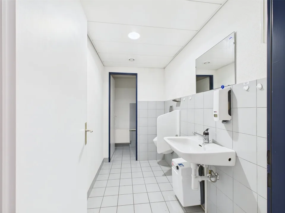 350m2 - Moderne und helle Gewerbefläche im 2. OG mit toller Aussicht – Foto 14 von 14