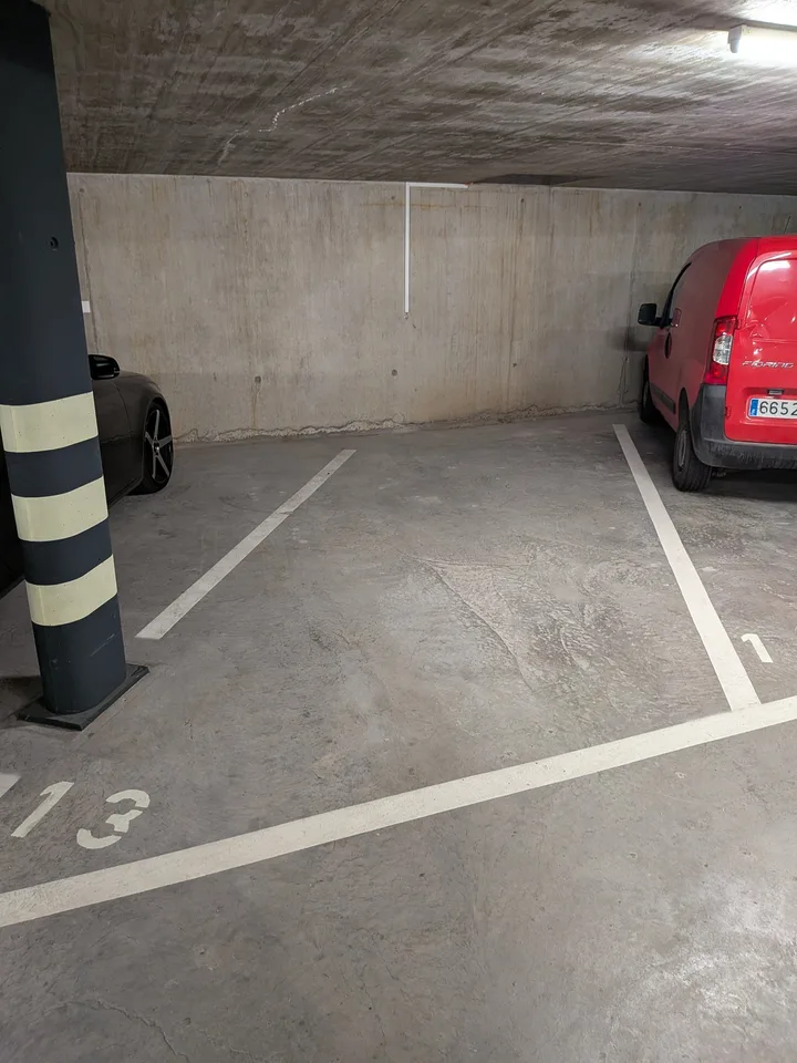 Bex: posti auto in garage sotterraneo in affitto