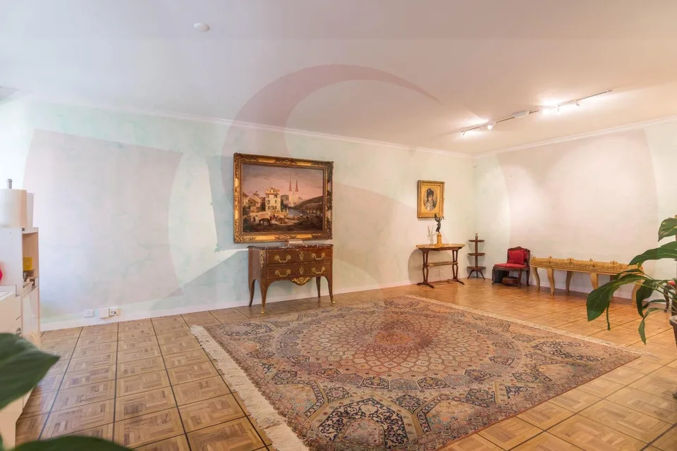 Schönes 6-Zimmer-Apartment zur Miete unmöbliert