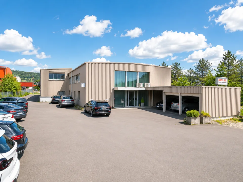 MODERNE INDUSTRIEHALLE MIT BÜROFLÄCHEN & 20 PARKPLÄTZEN IN KLEINDÖTTINGEN