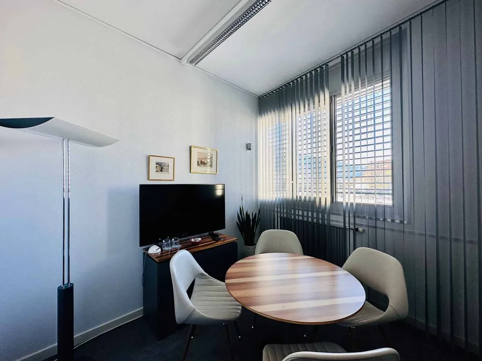 Arkade von 177 m2 ideal in der Nähe des Bahnhofs Sierre gelegen