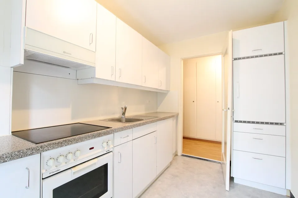 Teilrenovierte 4-Zimmer-Wohnung in Bettlach