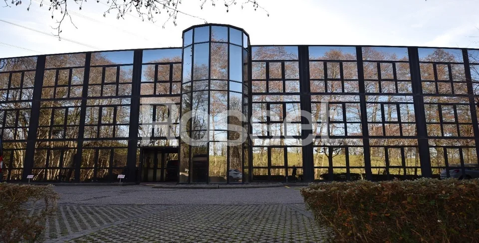 Mont-sur-Lausanne - Surfaces administratives et/ou commerciales
