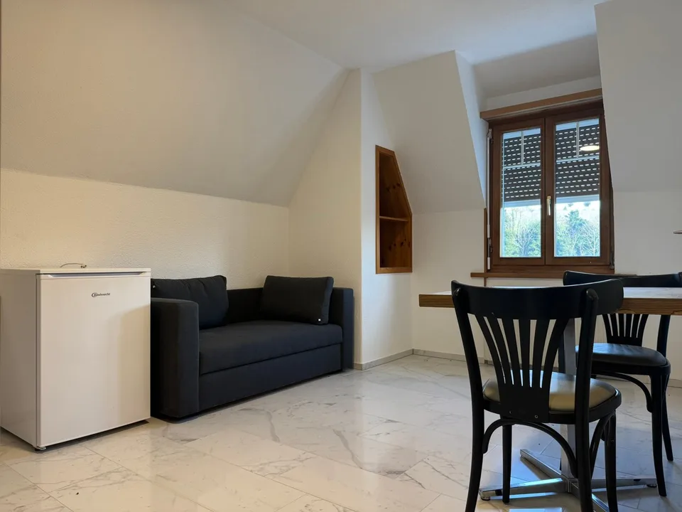 Studio moderno con charme in una posizione tranquilla – Rüthi