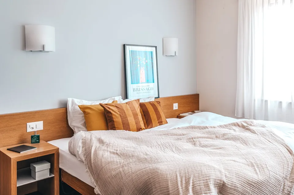 Möbliertes Zimmer mit eigenem Bad | Coliving | Zürich-Dietikon