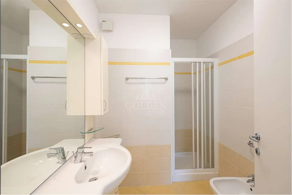 Exklusives 4.5-Zimmer-Dachgeschoss mit großer Panoramaterrasse – Foto 12 von 13