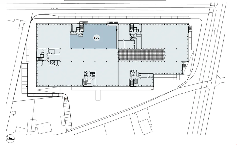 CADENAZZO - GRAND ENTREPÔT/LABORATOIRE DE 784 M² (REF. 102) – photo 10 sur 10